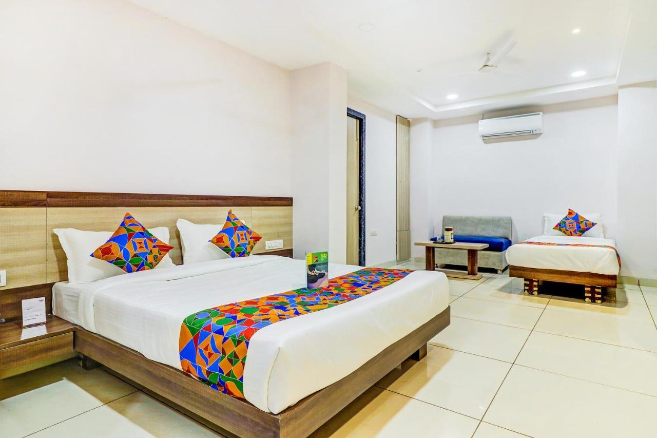 Fabhotel Pishori Inn Indore Esterno foto